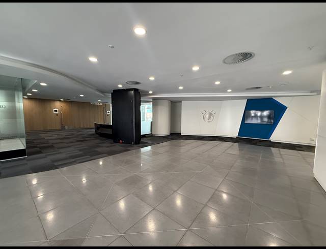 6,729M² OFFICE TO LET IN SANDTON CENTRAL